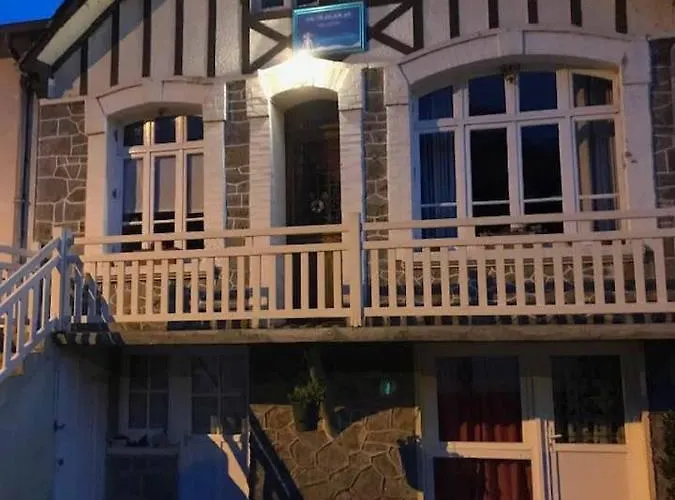 Juliette Dans La Baie Du Mont-saint-michel Holiday home *